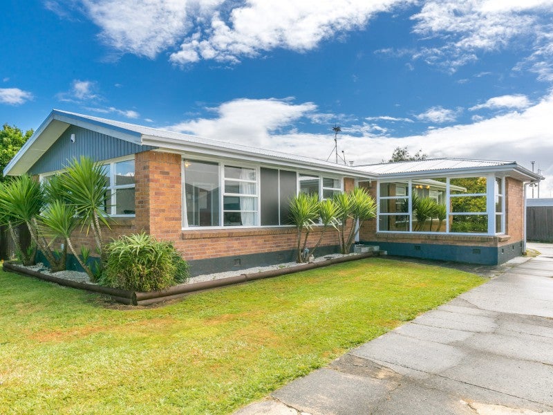 8 Lugton Street, Nawton, Hamilton - Carousel 2