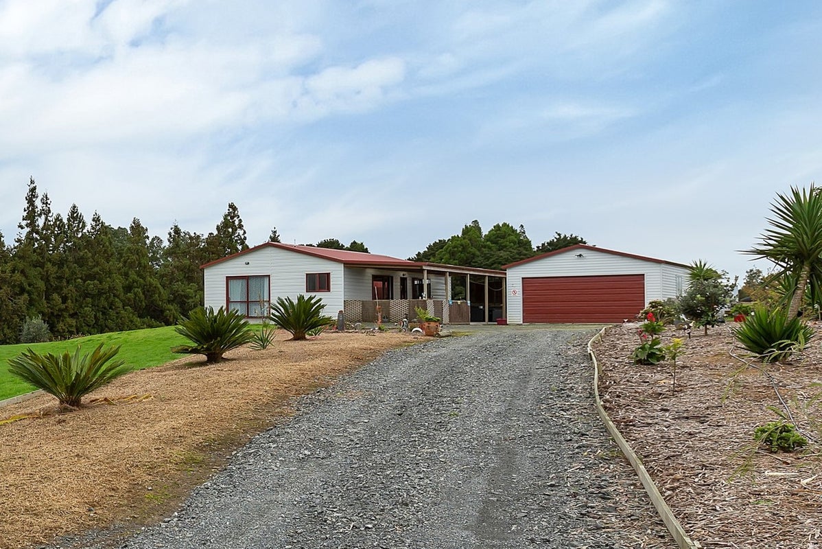 400A Owhiwa Road, Onerahi - Carousel 1