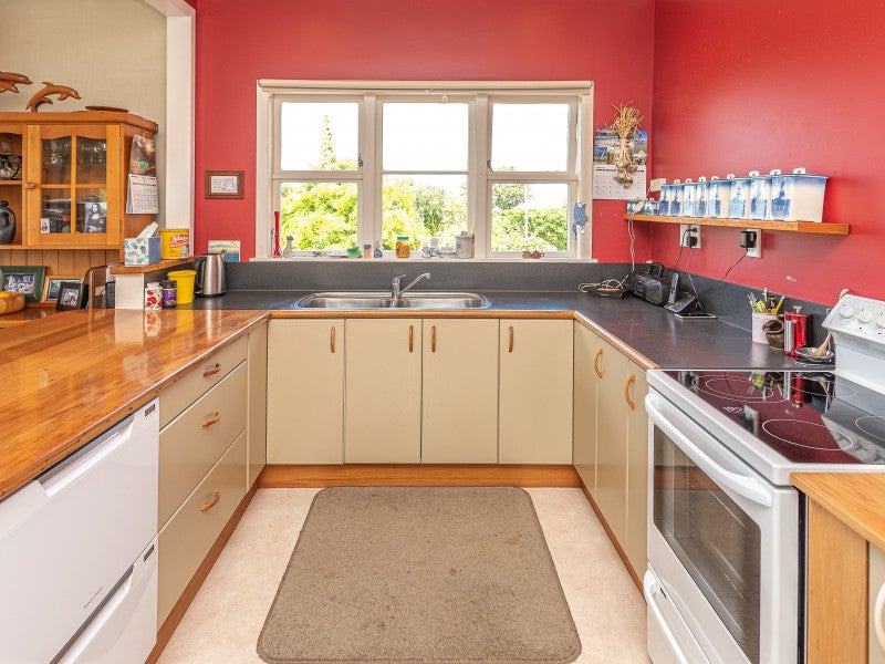 9 Hillside Terrace, Saint Johns Hill, Whanganui - Carousel 2