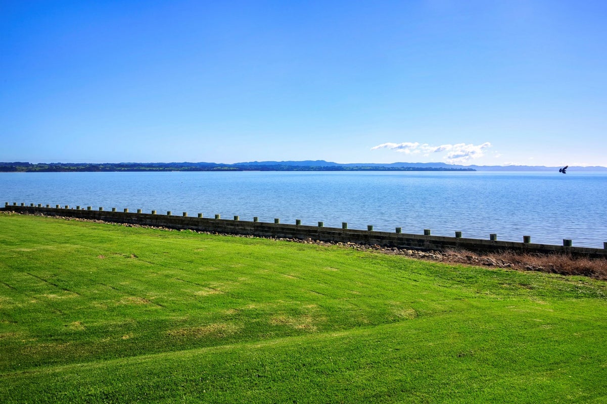 34B Crispe Road, Clarks Beach, Clarks Beach - Carousel 2