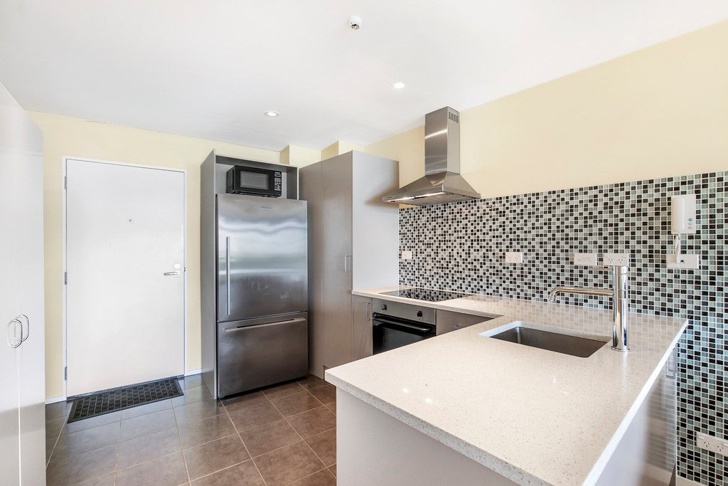 4F/6 Piwakawaka Street, Eden Terrace, Auckland - Carousel 1