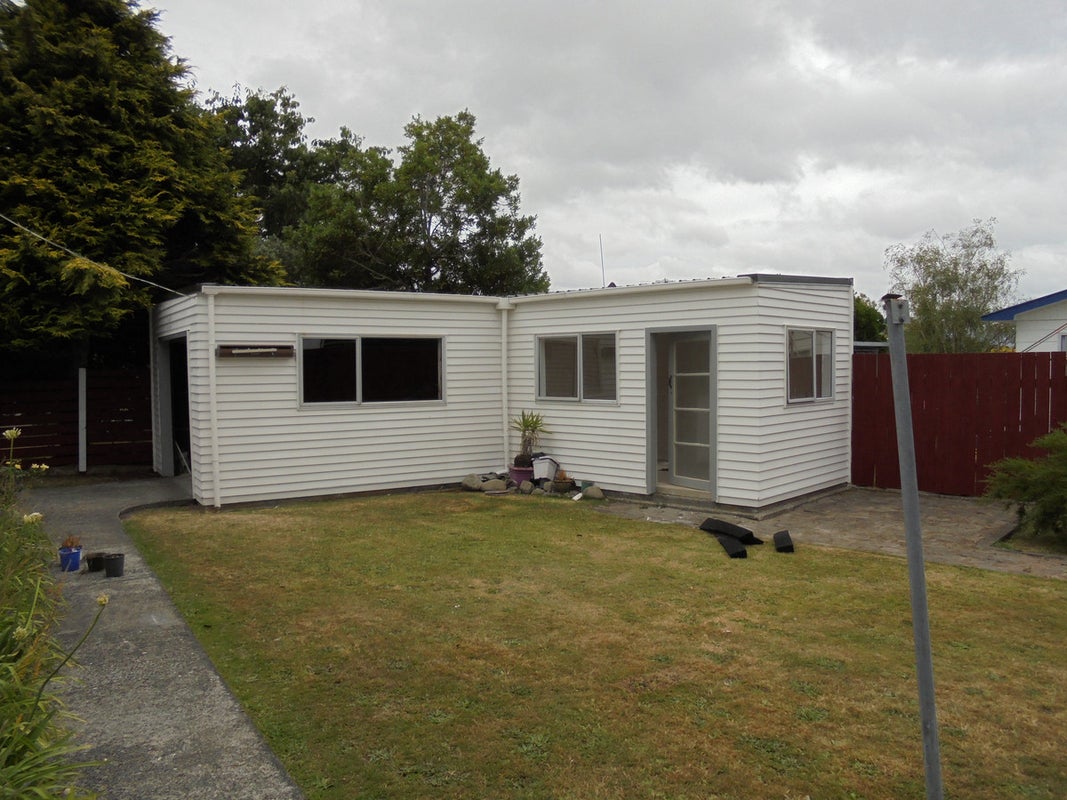 17 Tacoma Drive, Totara Park, Upper Hutt - Carousel 2