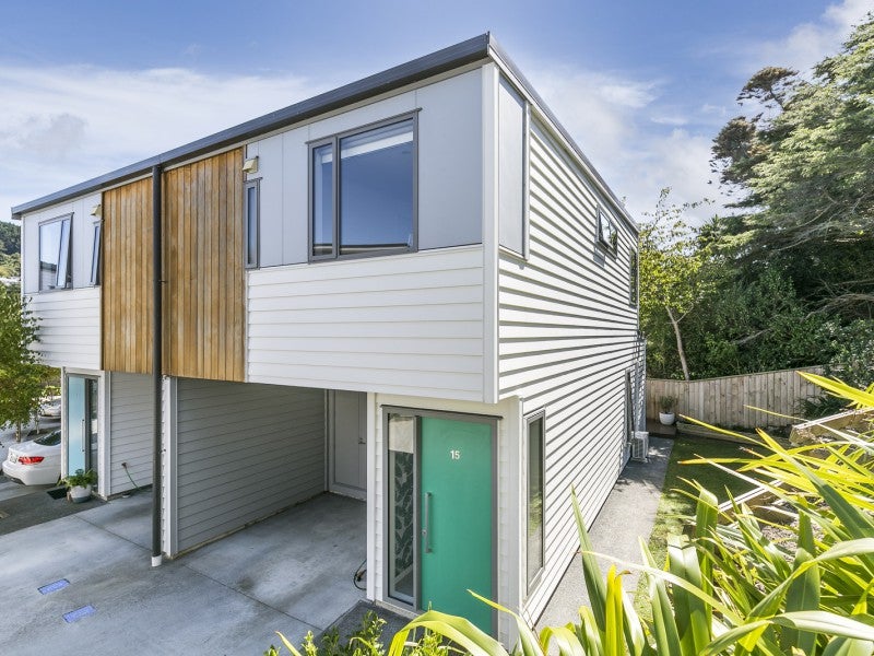 15/7 Handyside Street, Tawa, Wellington - Carousel 1