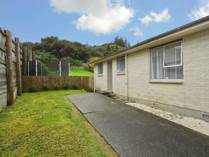 48B STANLEY ST, WAINUIOMATA, Lower Hutt - Carousel 2