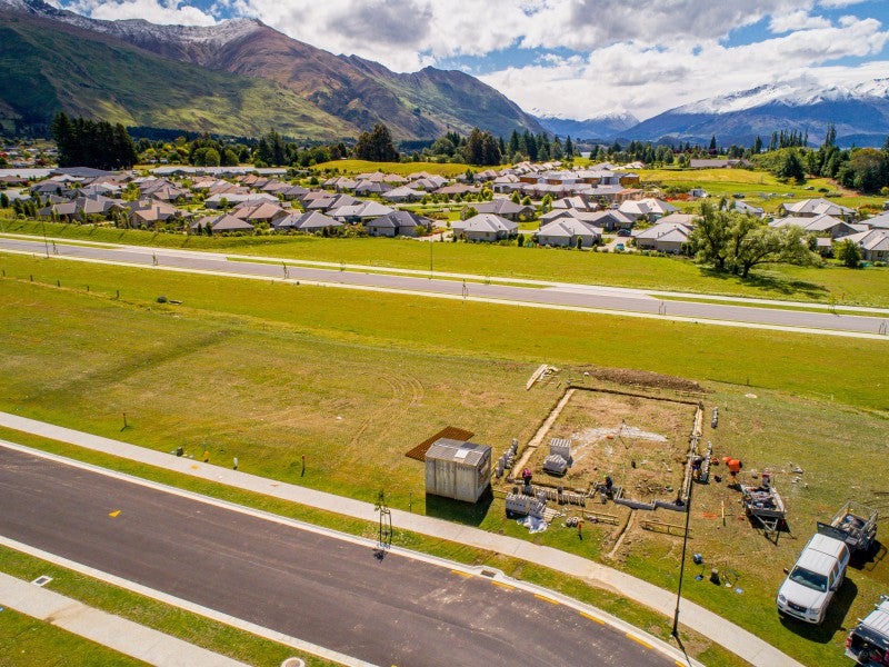 17 Campbell Road, Wanaka - Carousel 2