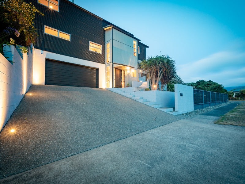 15 Jane Street, Waikanae Beach, Waikanae - Carousel 2