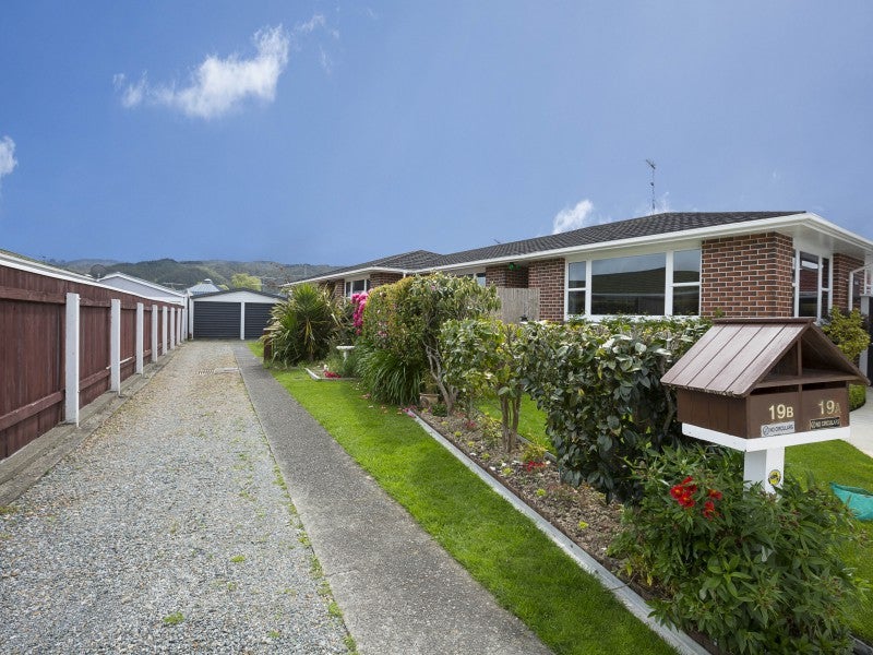 19B JOSEPH GR, Elderslea, Upper Hutt - Carousel 1