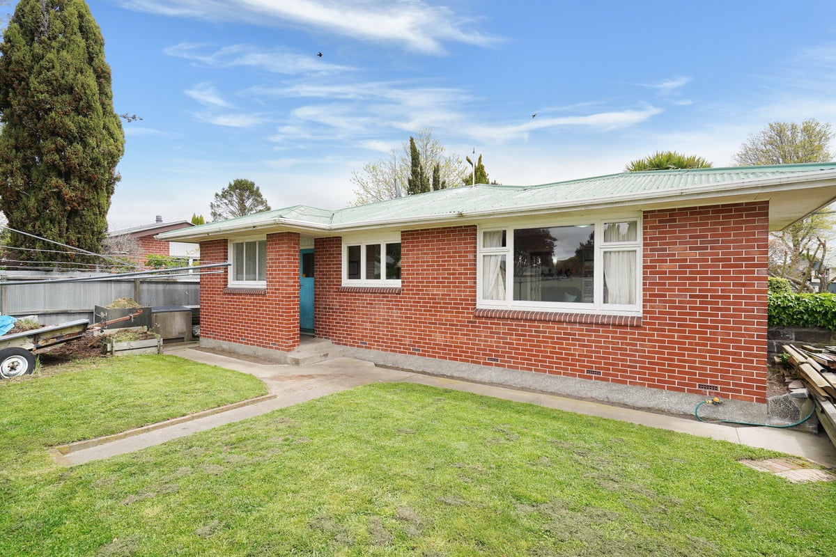 130 Mooray Avenue, Bishopdale, Christchurch - Carousel 17