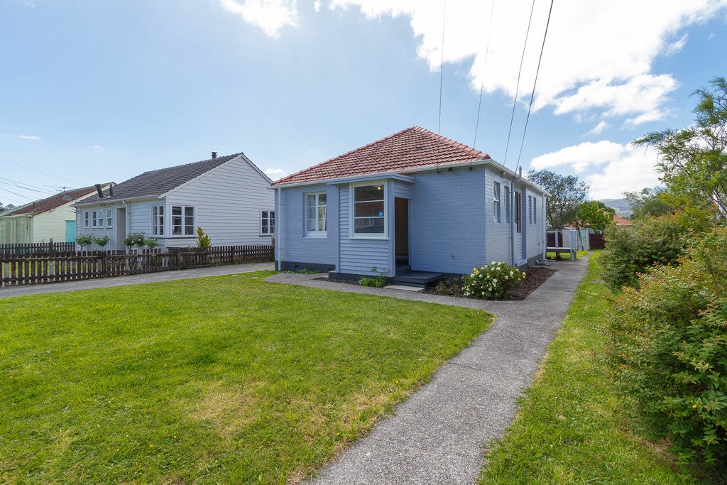 10 Collett ST, NAENAE, LOWER HUTT - Carousel 1