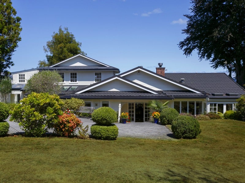 7 Crowther Terrace, Waipahihi, Taupo - Carousel 1