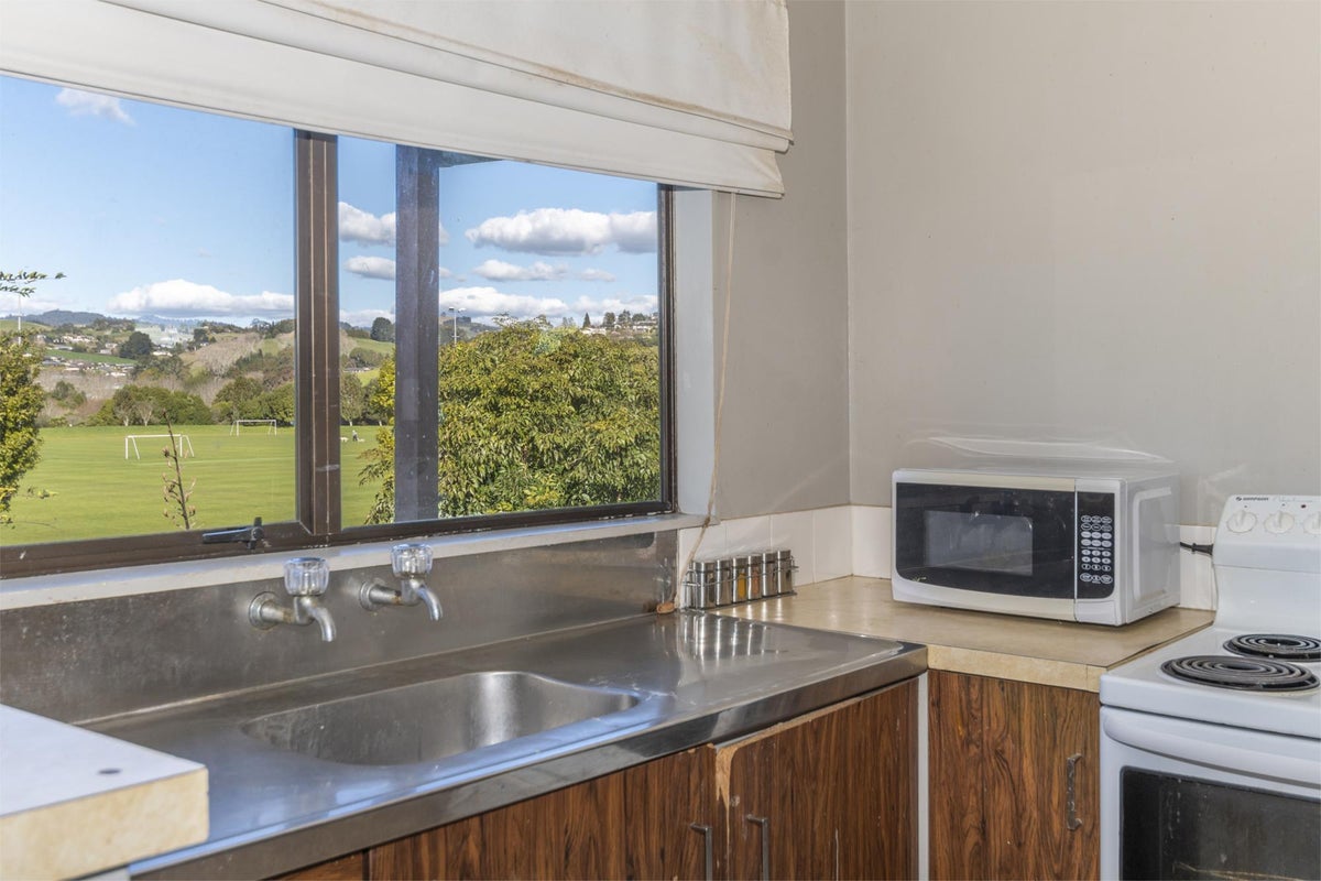 56 Kaitemako Road, Welcome Bay, Tauranga - Carousel 2