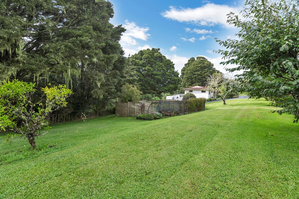 5 Waitaua Road, Kamo - Carousel 1