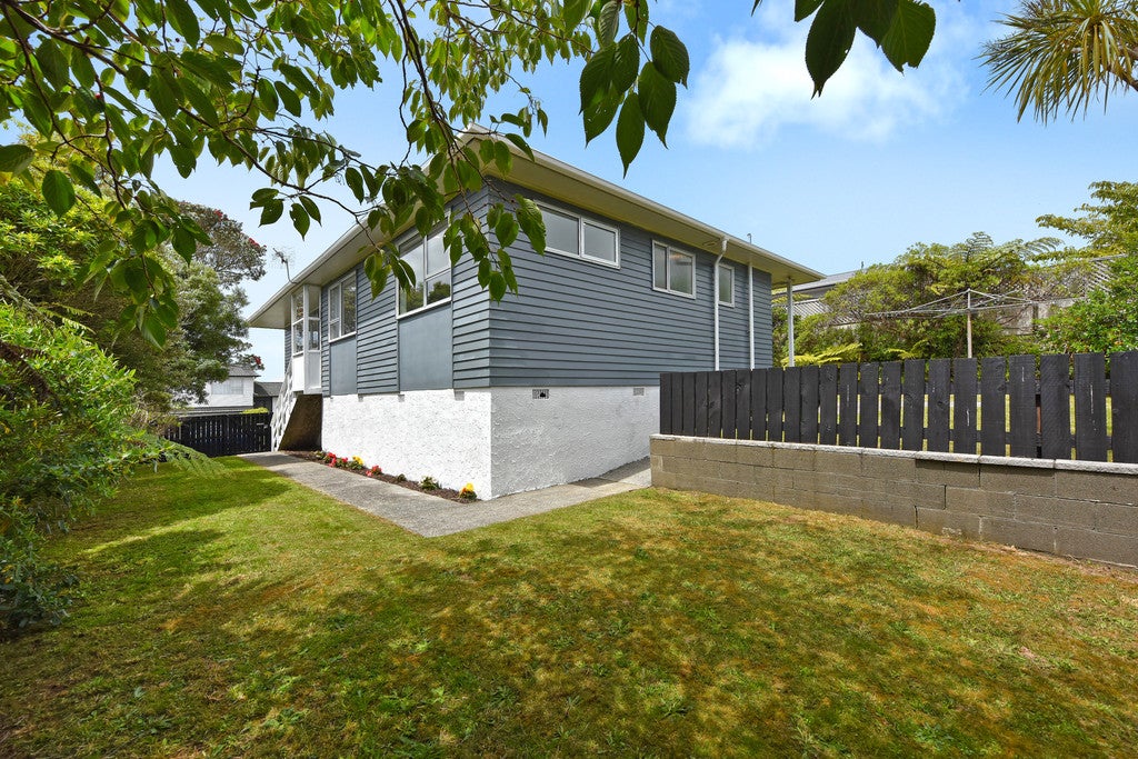 71 Baylands Drive, Newlands, Wellington - Carousel 14
