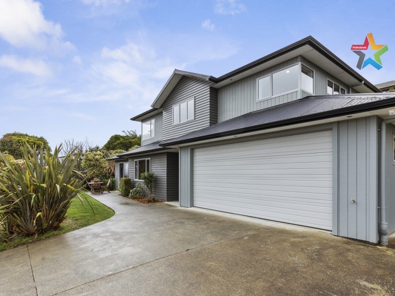 10 Swain Grove, Riverstone Terraces, Upper Hutt - Carousel 1