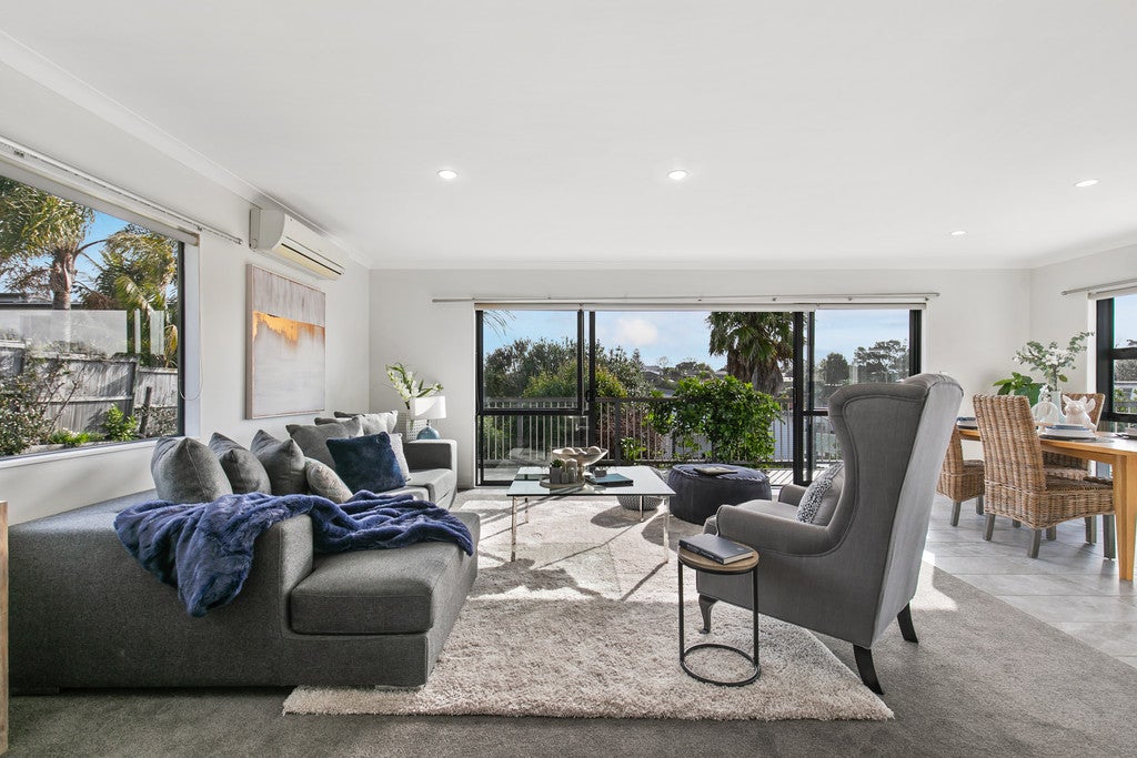 14 Toomer Place, Beachlands, Auckland - Carousel 26