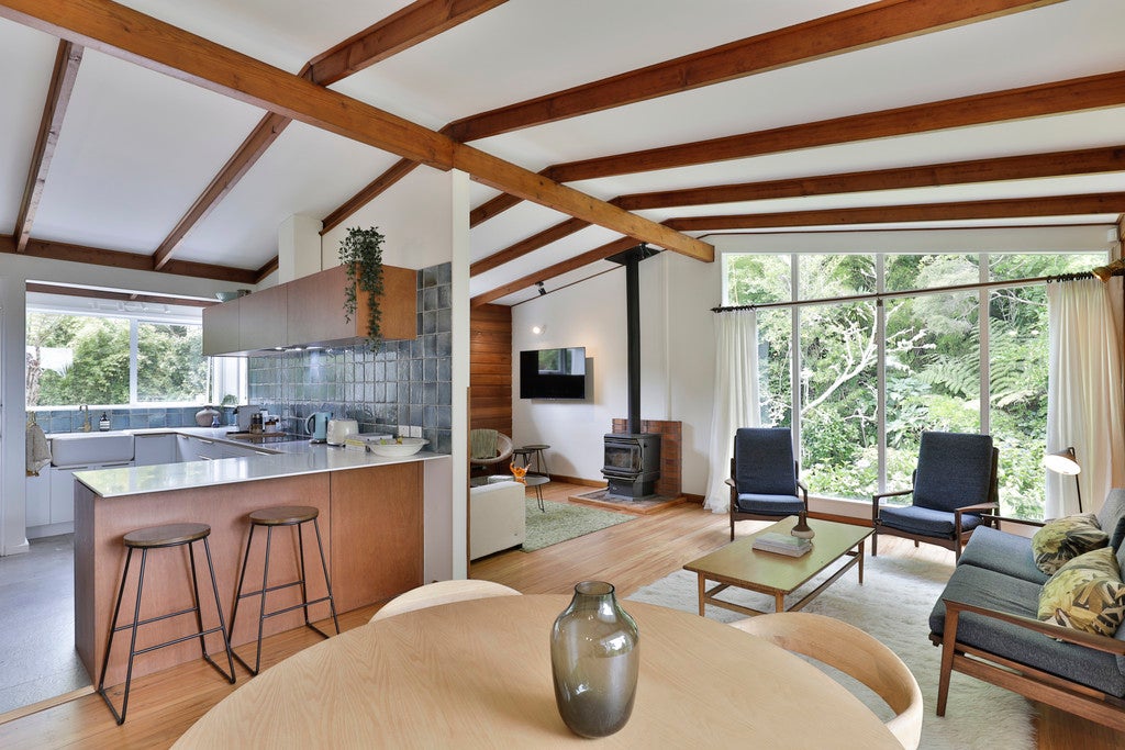 242 Glengarry Road, Glen Eden, Auckland - Carousel 2