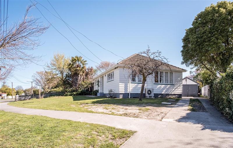 17 Hollyford Avenue, Bryndwr, Christchurch - Carousel 1