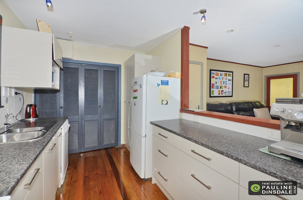 23 Carr Street, Kamo, Whangarei - Carousel 2