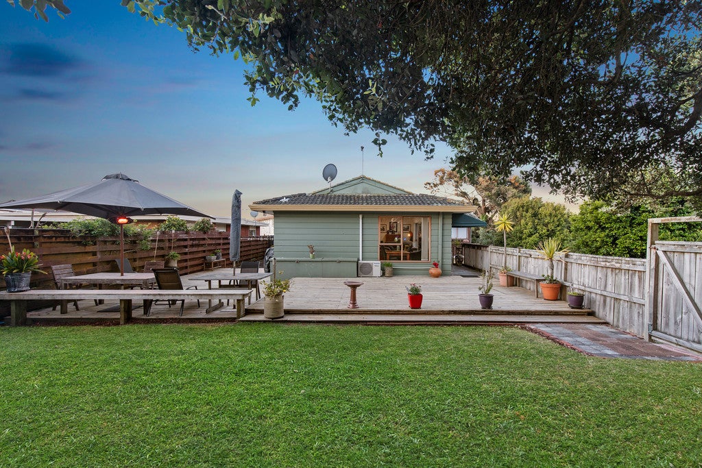79A Muir Avenue, Mangere Bridge, Auckland - Carousel 2
