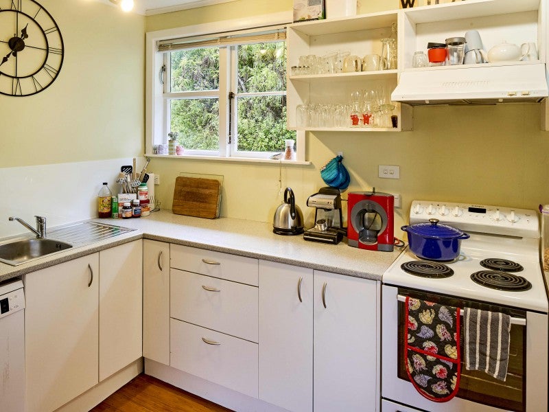17 Chew Place, Ranui, Porirua - Carousel 2