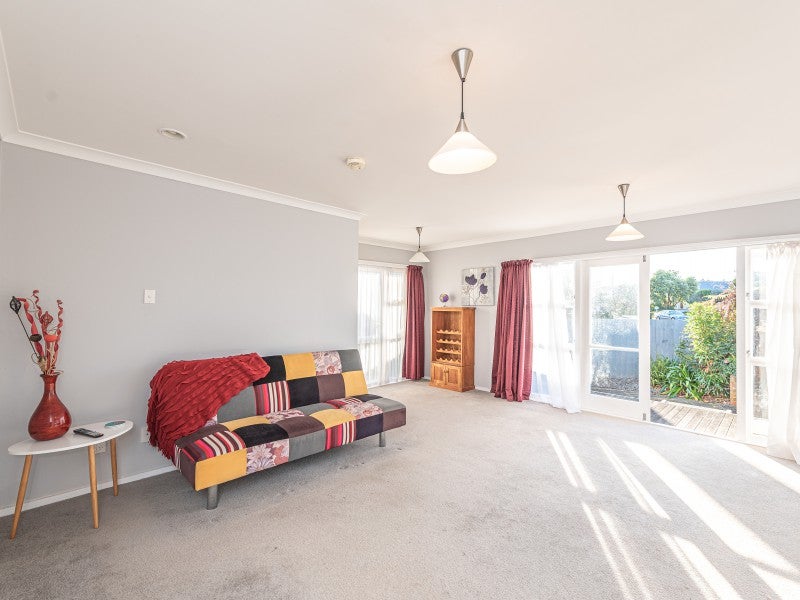 73 Surrey Road, Springvale, Whanganui - Carousel 2