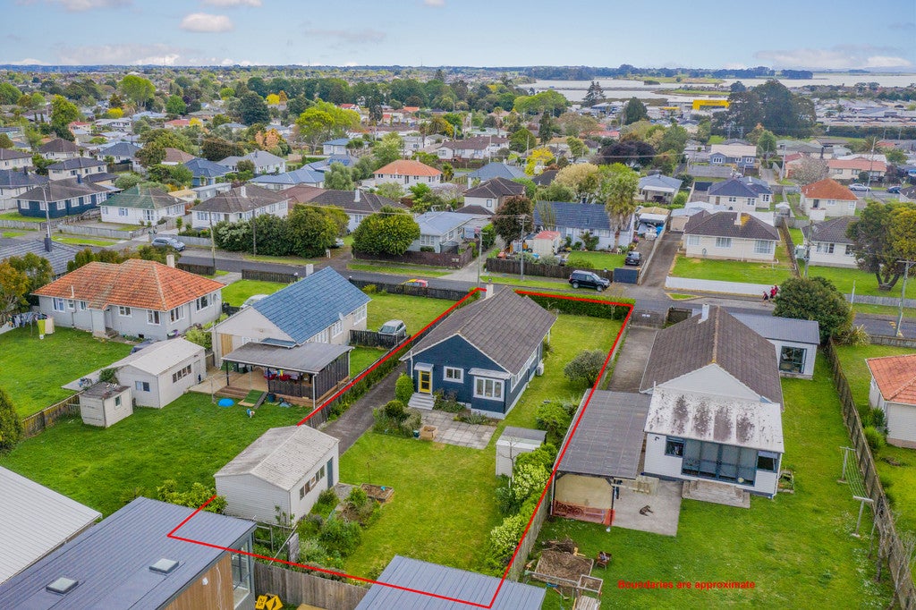 0 , Papakura - Carousel 9