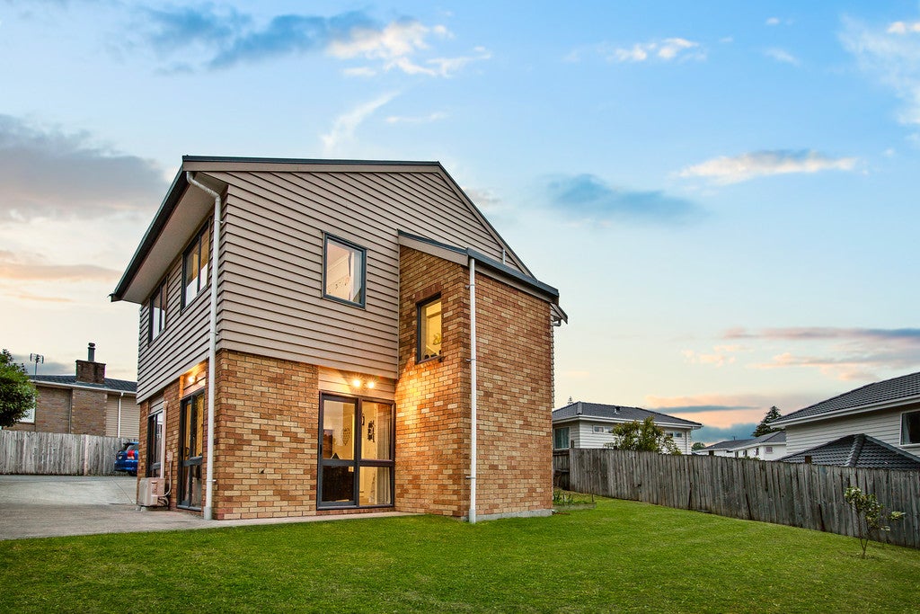 4B Kelkirk Street, Kelston, Auckland - Carousel 1