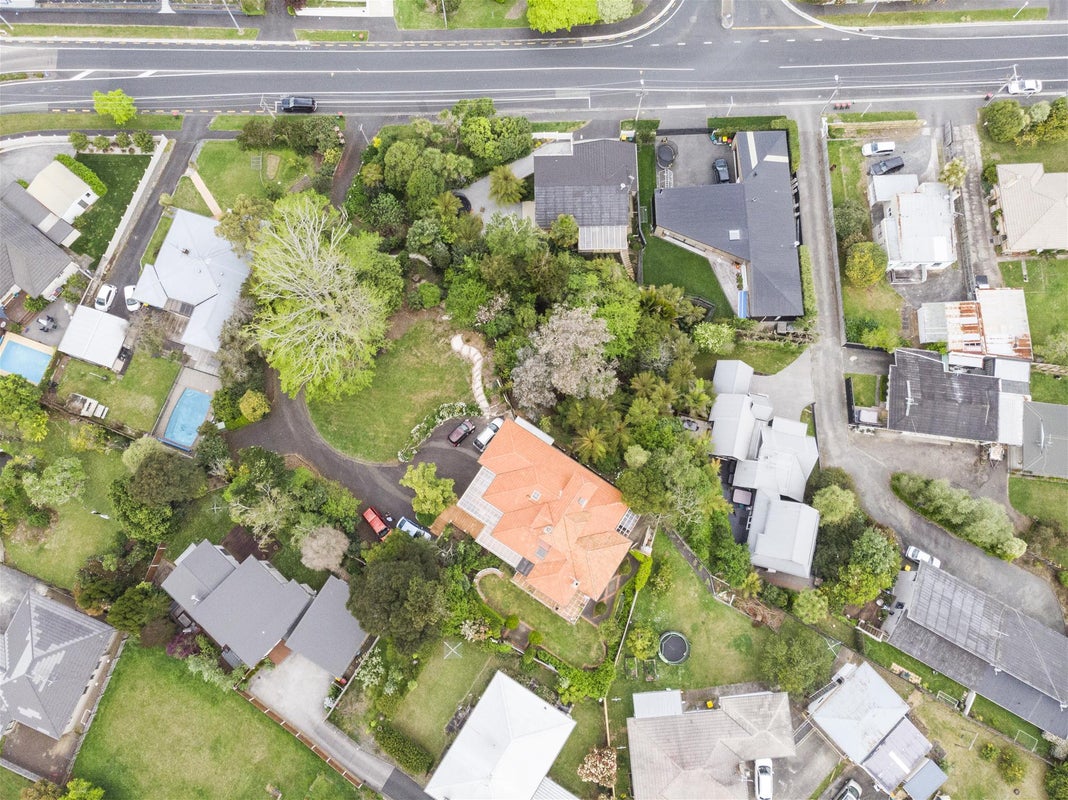 19 Beerescourt Road, Beerescourt, Hamilton - Carousel 18