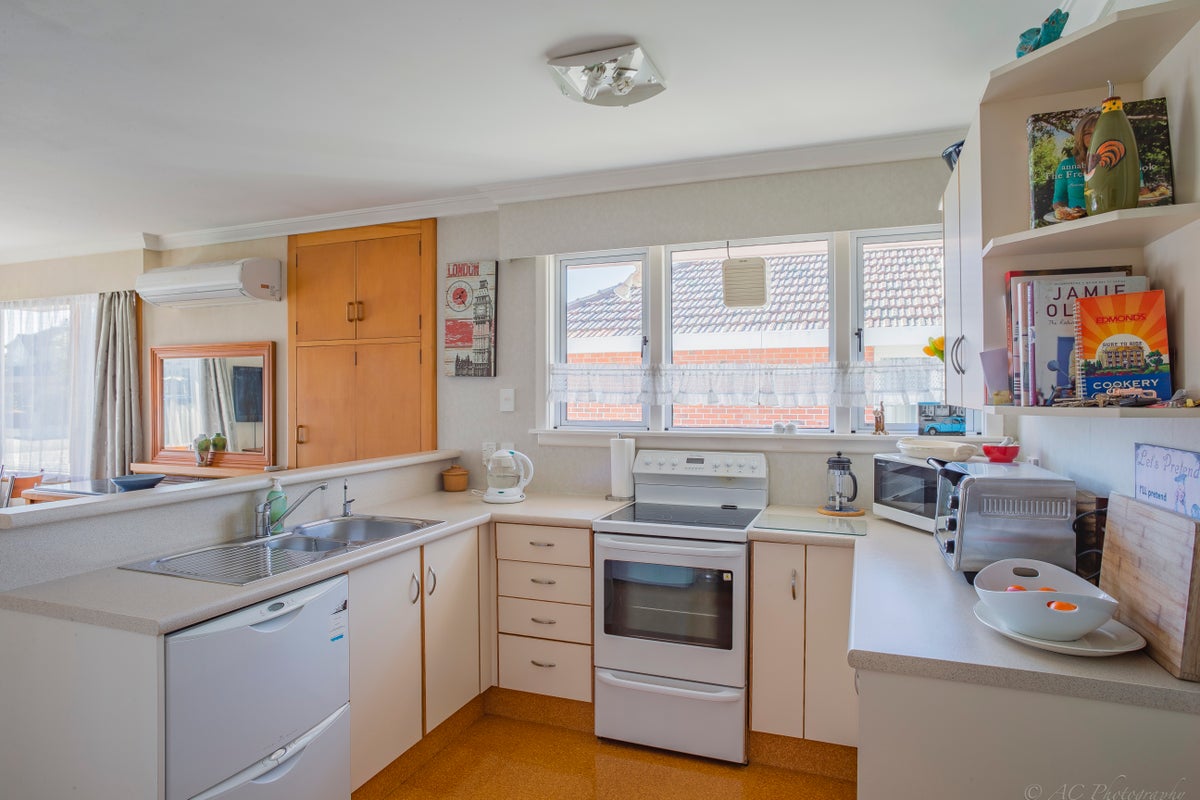 10 Saint George Street, Watlington, Timaru - Carousel 2