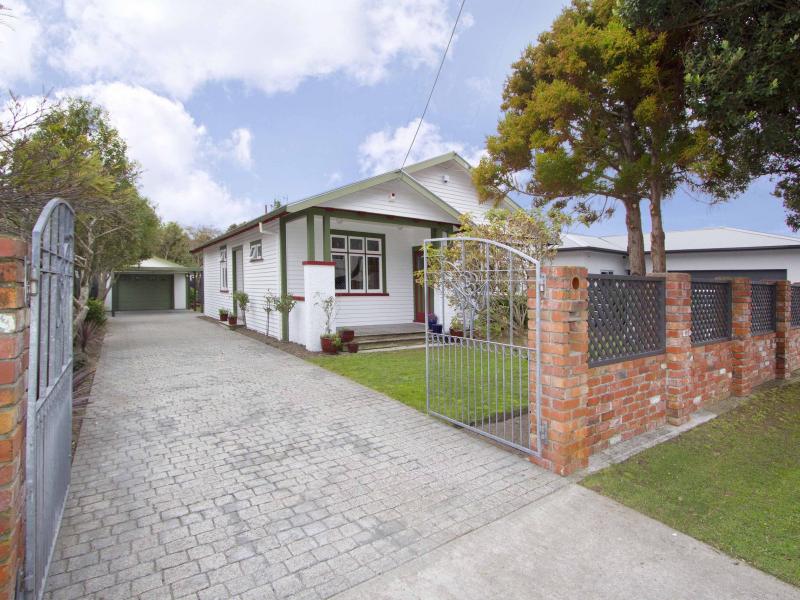 24 Allen Street, Boulcott, Lower Hutt - Carousel 2