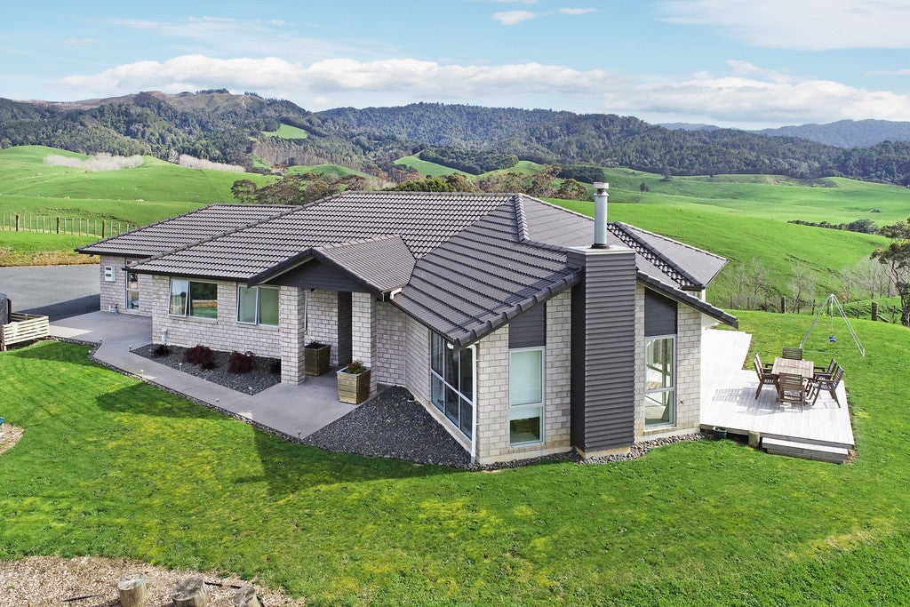 428 Kaiaua Road, Pokeno - Carousel 1