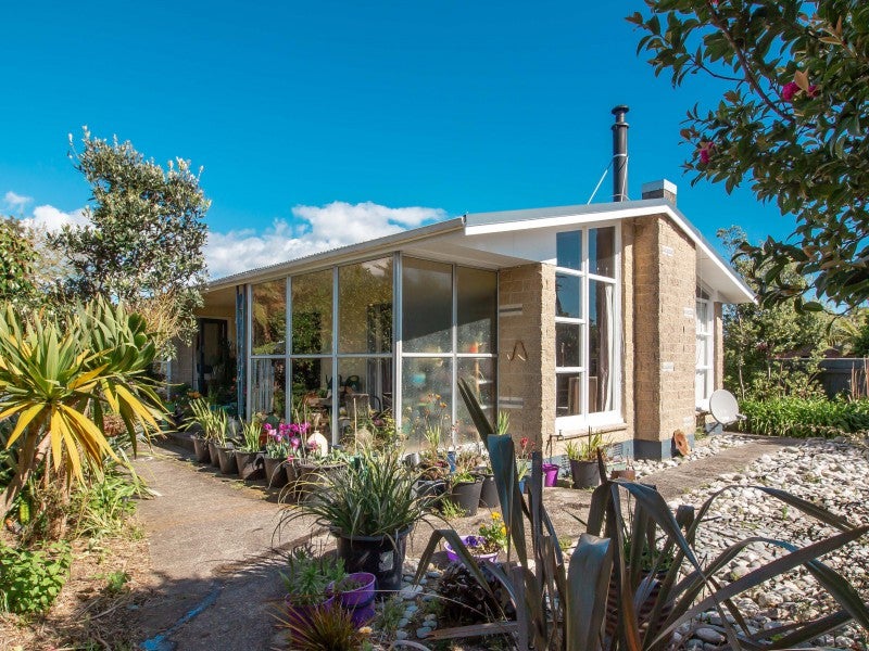 21 Cook Street, Carters Beach, Westport - Carousel 1