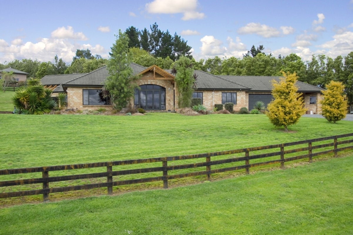 4 Jon Roe Drive, Whatawhata - Carousel 2