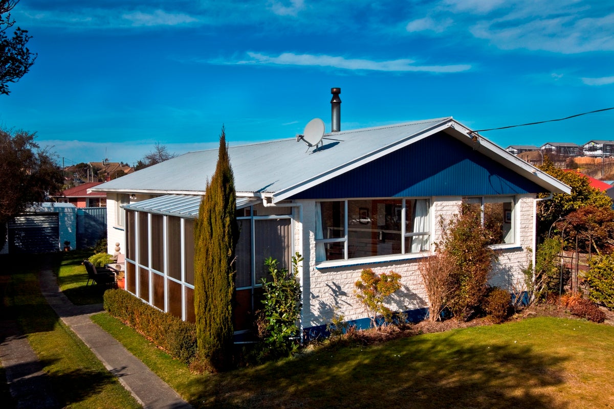 5 Waitaki Street, Glenwood, Timaru - Carousel 1