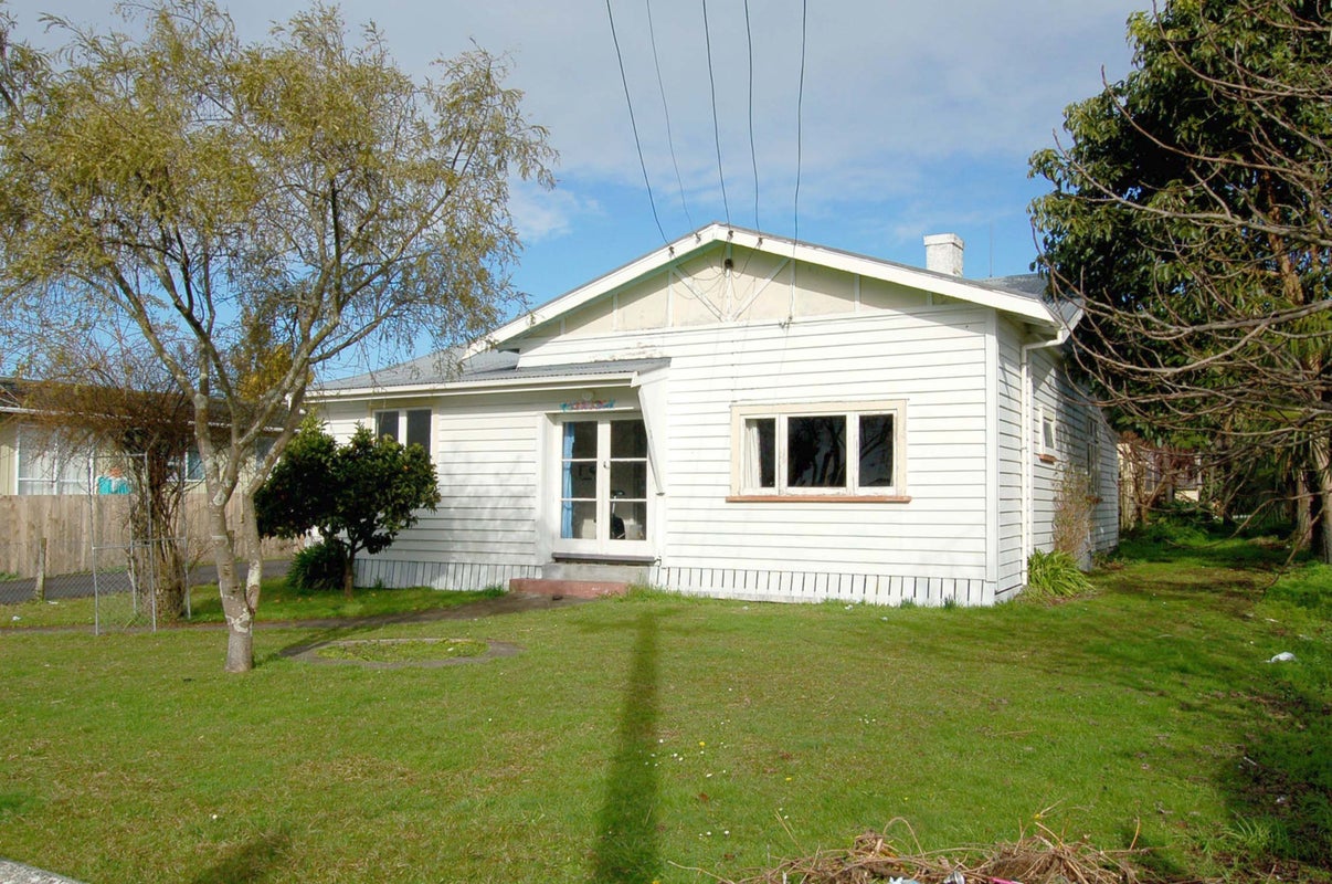 107 Rimu Street, Maeroa, Hamilton - Carousel 1