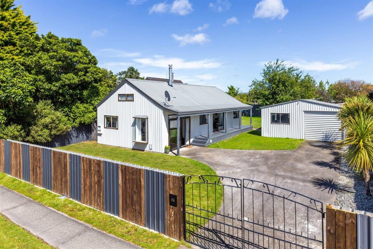 98 Hyde Avenue, Richmond Heights, Taupo - Carousel 1
