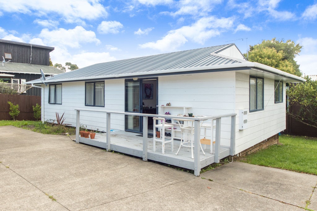93A Henderson Valley Road, Henderson, Auckland - Carousel 1