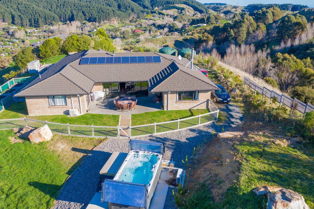 42 Anlaby Road, Nikau Valley, Paraparaumu - Carousel 2