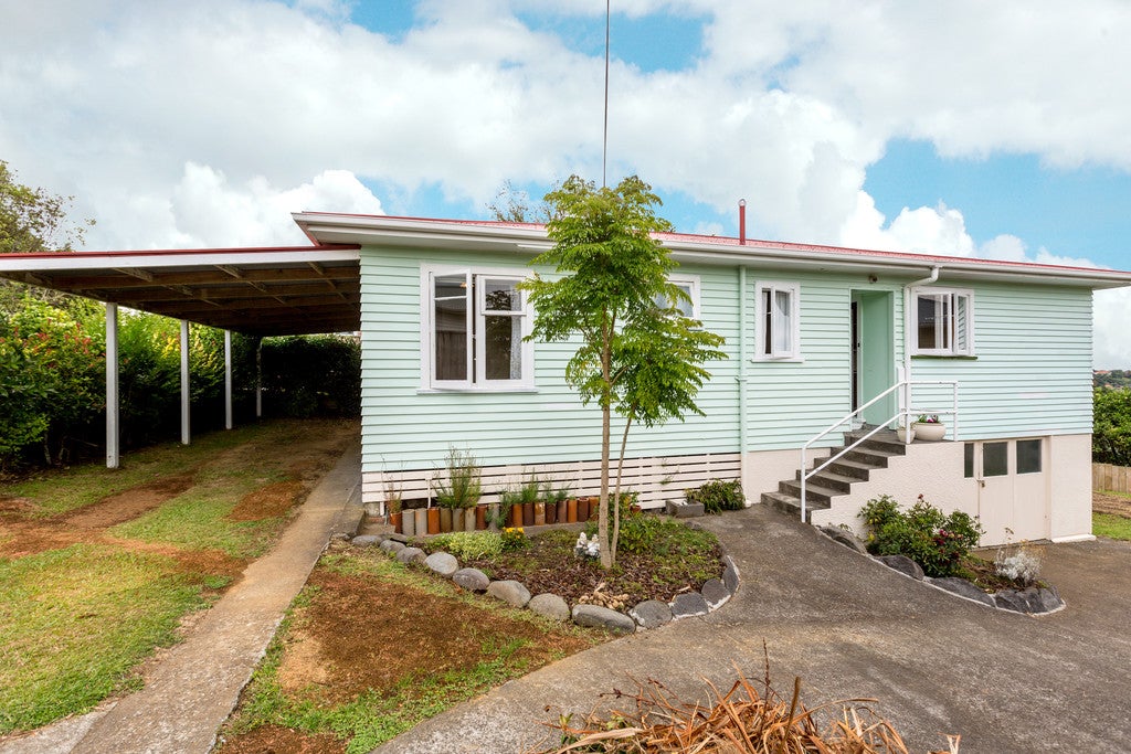 12B Blenheim Place, Vogeltown, New Plymouth - Carousel 1