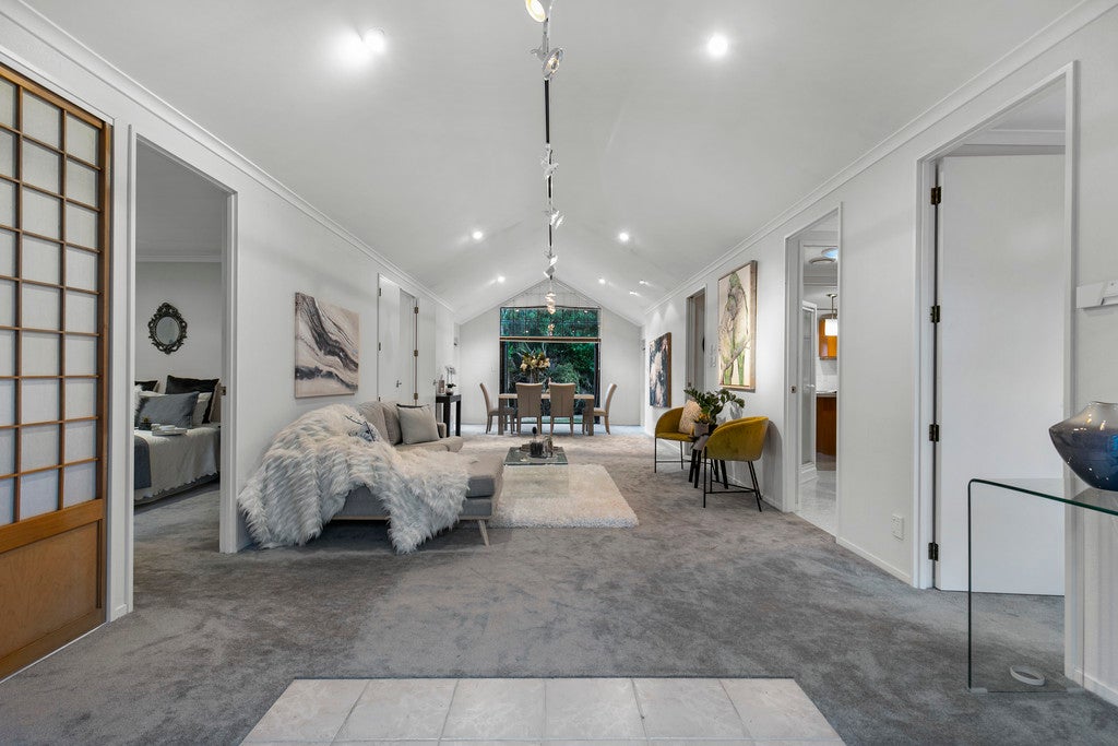 10 Kalgan Place, Burswood, Auckland - Carousel 2