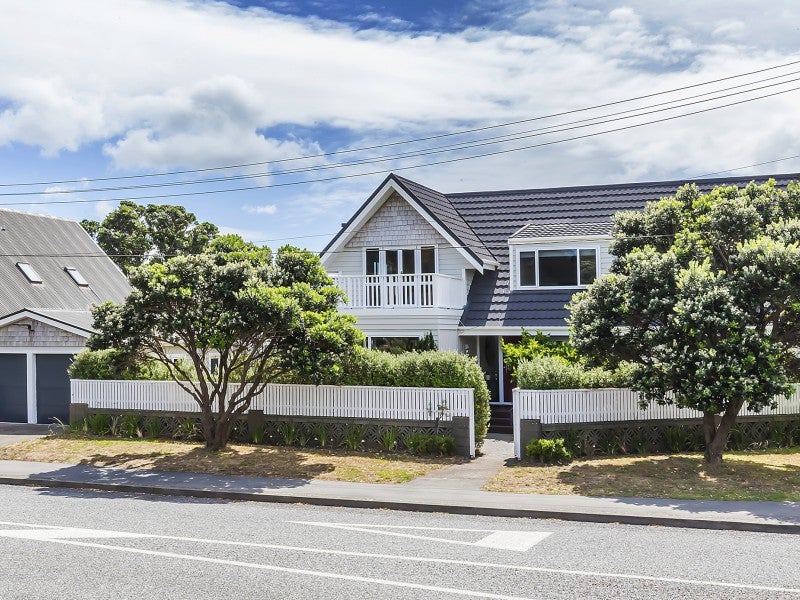 18 Hector Street, Seatoun, Wellington - Carousel 1