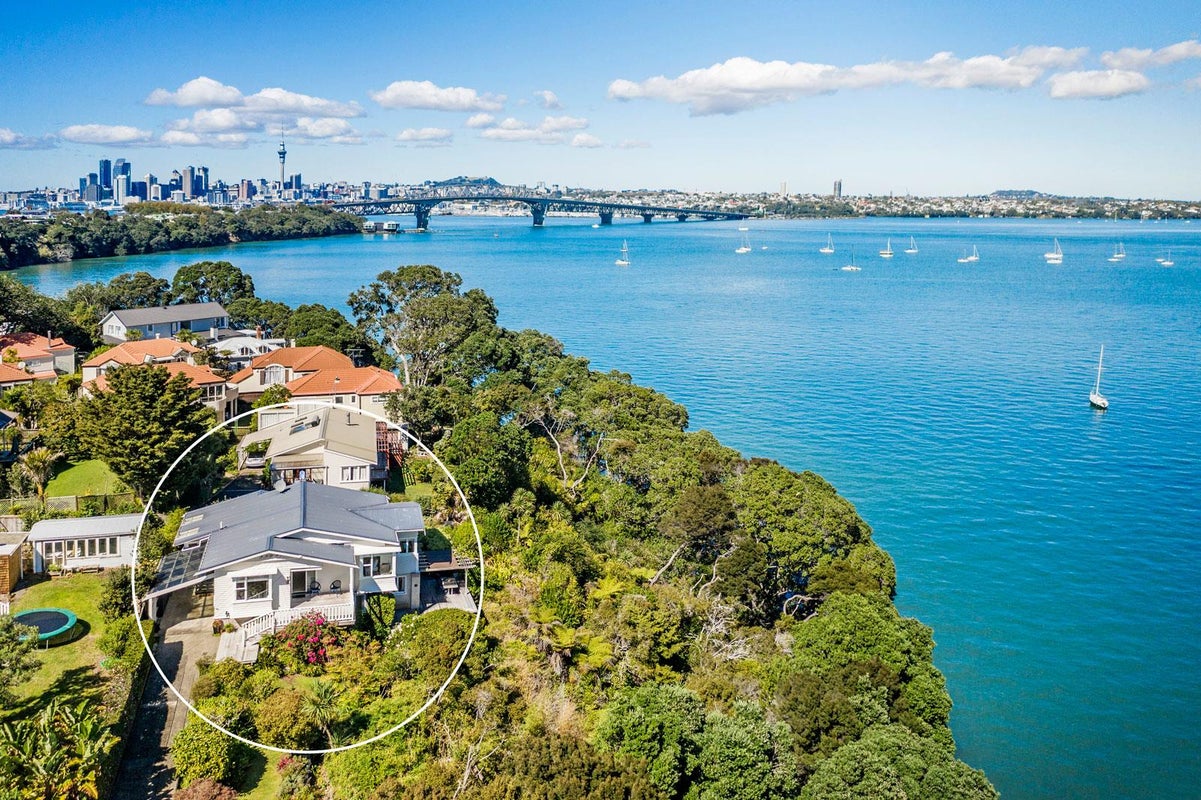 1/42 Clarence Road, Northcote Point, Auckland - Carousel 2