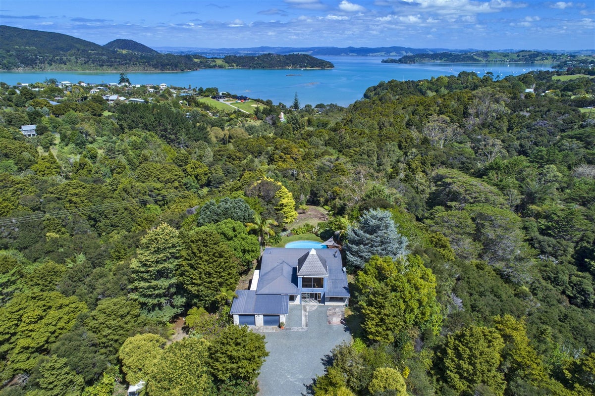 1286 Whangarei Heads Road, Whangarei - Carousel 1