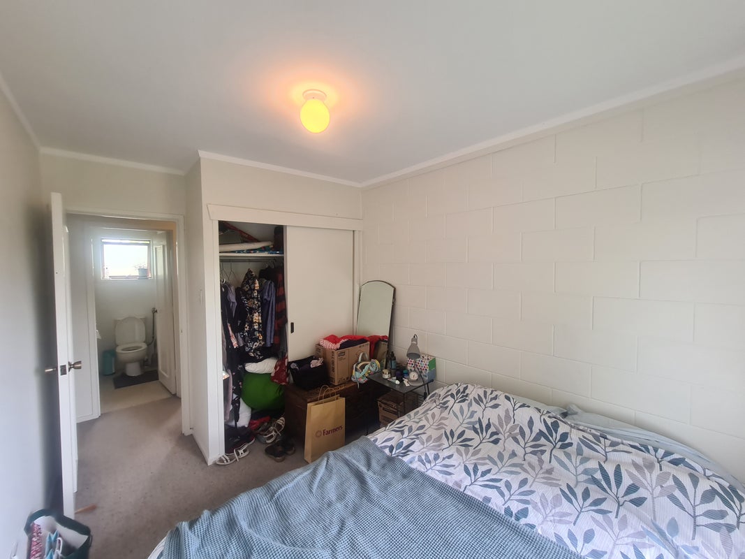 2/1 Bishopgate Street, Birkdale, Auckland - Carousel 17