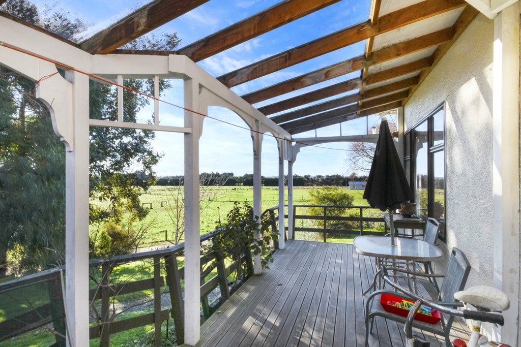 9 Black Road, Otatara, Invercargill - Carousel 2