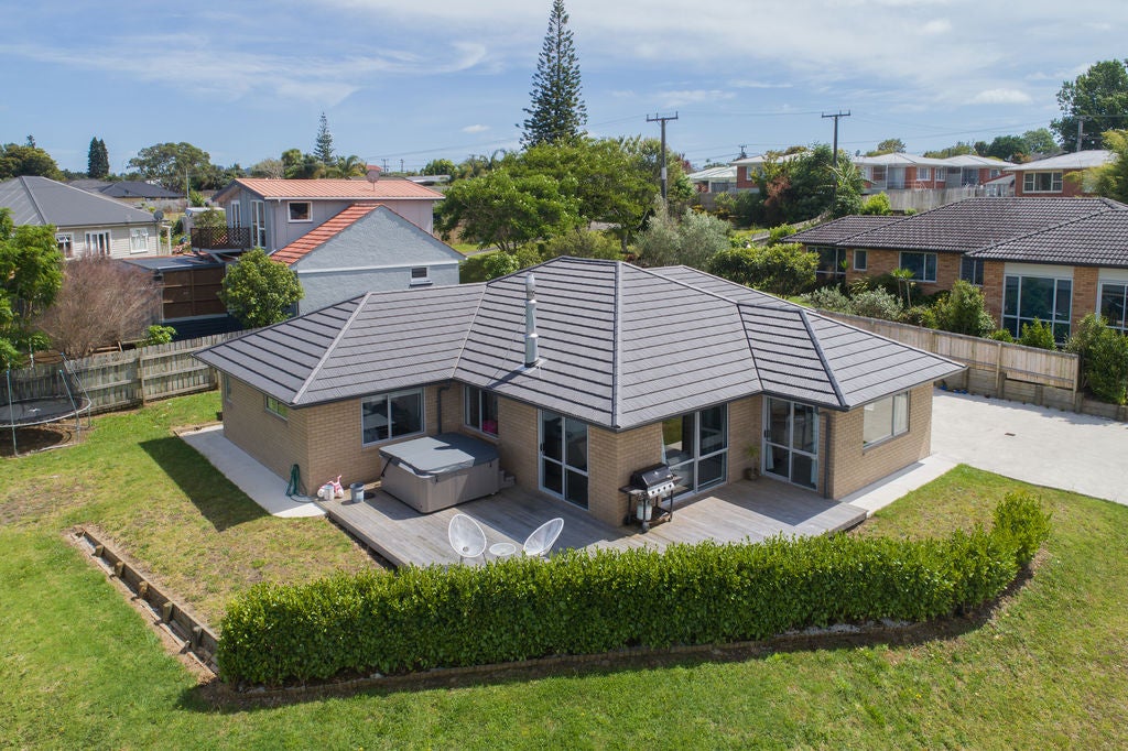 50 Briden Drive, Tikipunga, Whangarei - Carousel 1