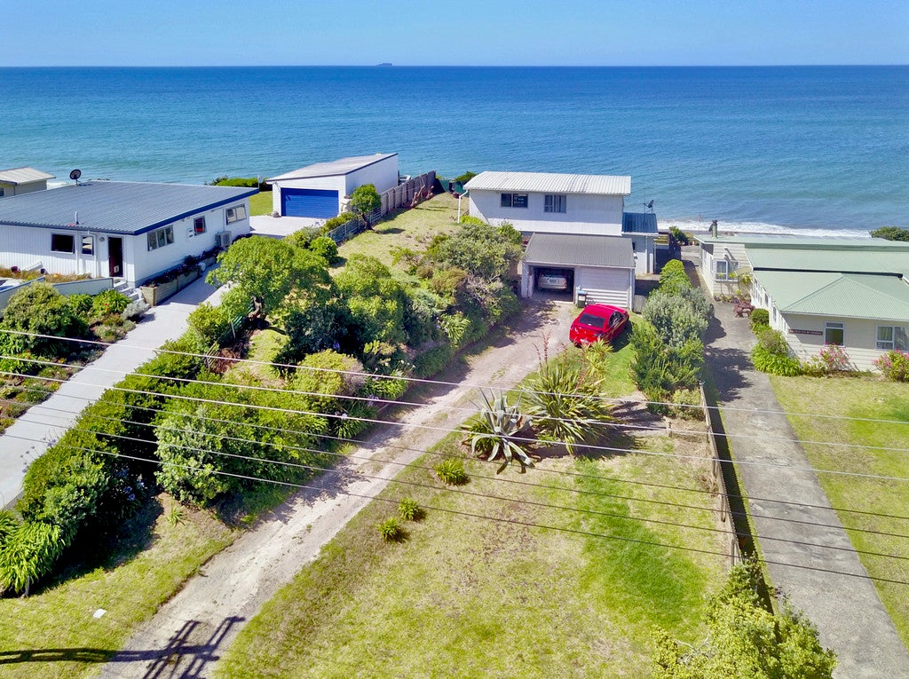 331 Pukehina Parade, Pukehina, Te Puke - Carousel 25
