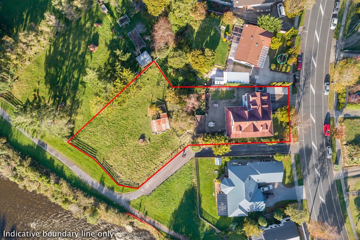 93 Gemstone Drive, Birchville, Upper Hutt - Carousel 21
