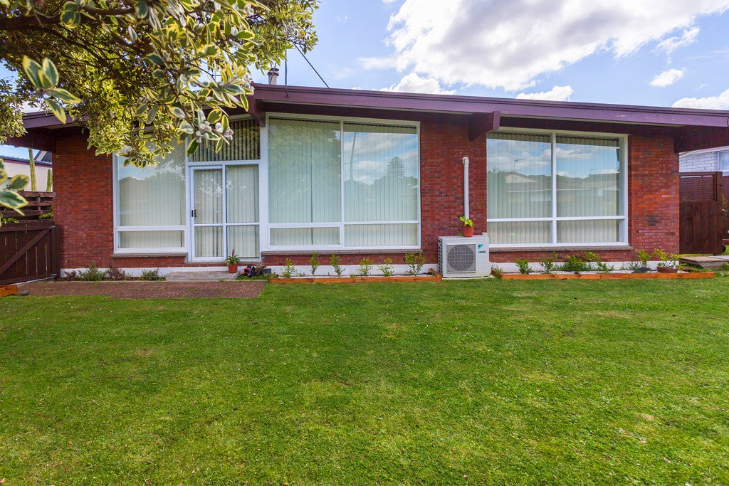 1/5 Warwick Avenue, Papatoetoe, Auckland - Carousel 11