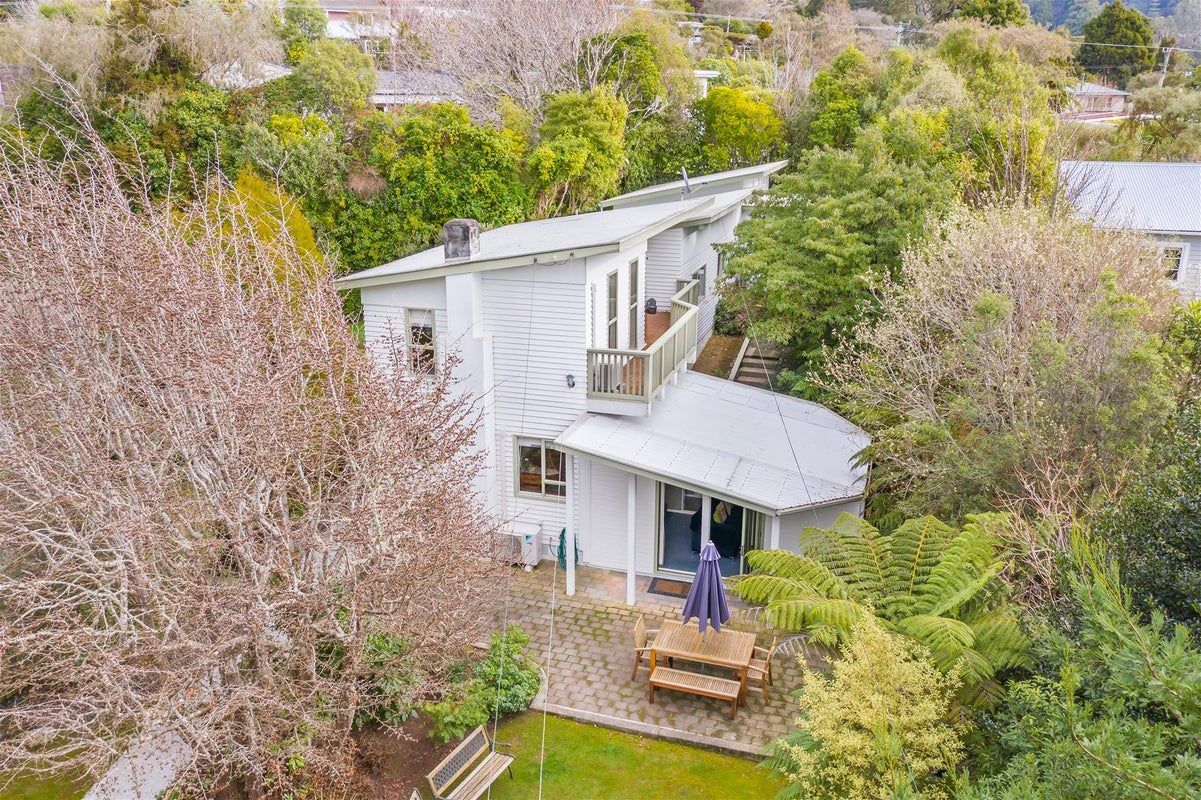 84 Pinehaven Road, Pinehaven, Upper Hutt - Carousel 1